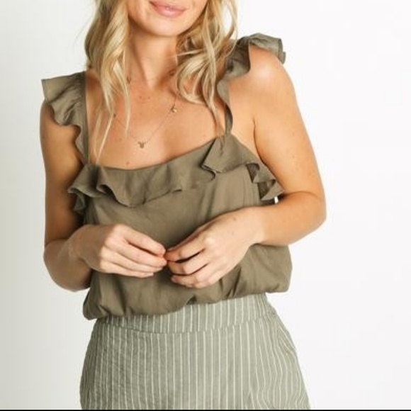 upstyleboutique Tops - NWT Olive Green Woven Tank Top